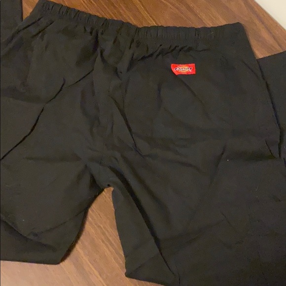 Dickies cargo pocket scrub pants - Picture 3 of 4